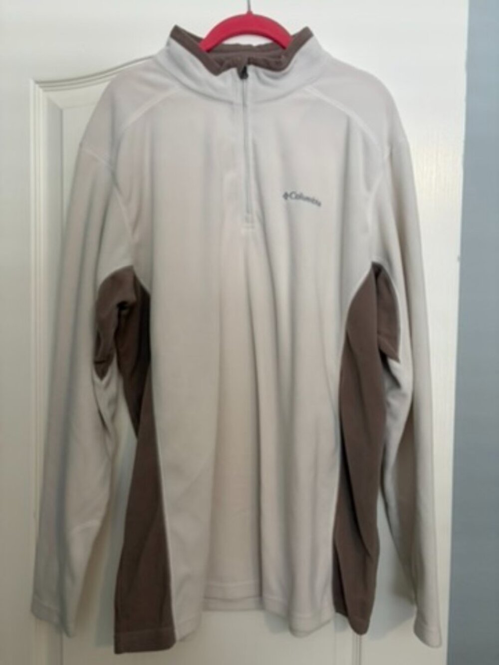 Columbia Men’s Cream & Taupe Quarter Zip Fleece Pullover